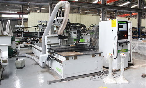 板材雕刻機廠 板材雕刻機 中工機械生產(chǎn)商